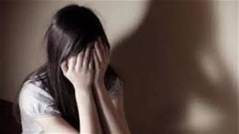 بعد نشر القصة على فيسبوك.. تفاصيل تغيب سيدة وابنتها عن منزلها بالفيوم 