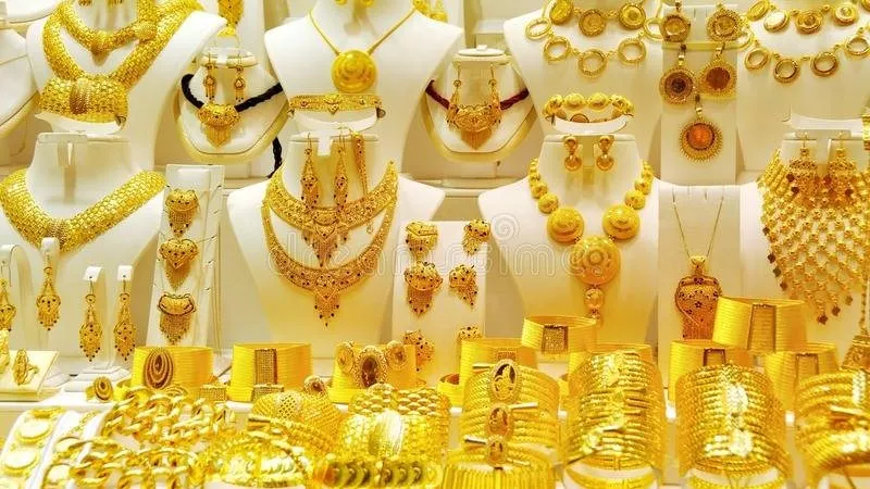 تحرك مفاجيء..سعر الذهب اليوم الإثنين 15-5-2023