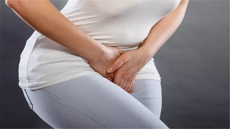 اذهب للطبيب فورا.. 5 أعراض مثيرة للدهشة لمرض سلس البول