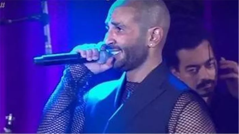 حفل السعودية.. أول تعليق لنقابة الموسيقيين بشأن ملابس أحمد سعد الشفافة