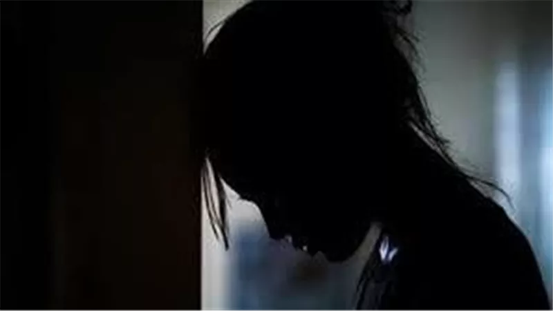 في مدخل العقار.. تفاصيل مثيرة في جريمة عامل الصيدلية مع طالبة الإبتدائي 