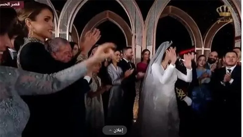 فيديو مبهج.. رقص الأميرة رجوة في حفل زفافها يشعل السوشيال ميديا | شاهد