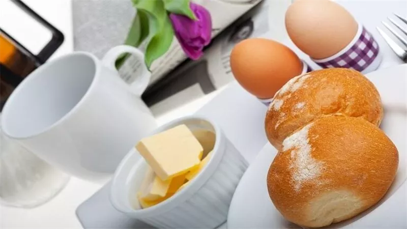 احذر.. هذه المواد الغذائية غنية بالكولسترول الضار