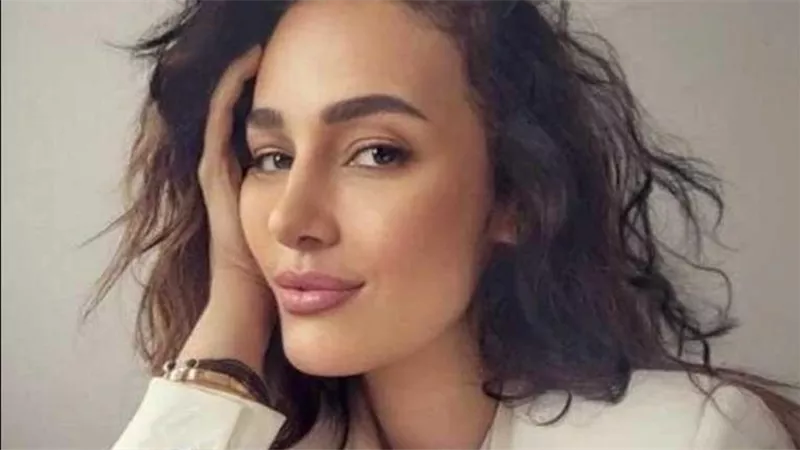 خلي العقل لكم.. رد ناري من حلا شيحة على مهاجمي فيديو رقص شقيقتها