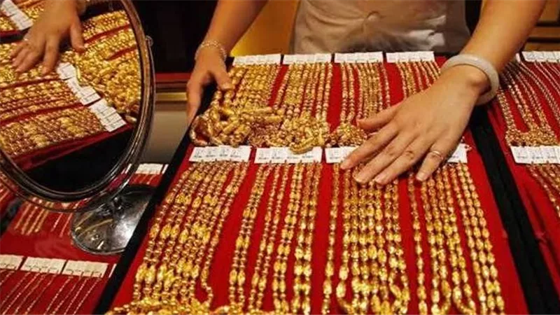 بيع وشراء..سعر الذهب اليوم الجمعة 9-6-2023