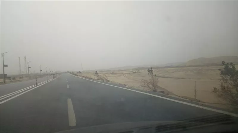 العاصفة الترابية.. سحب ركامية وفرص أمطار على هذه المناطق 