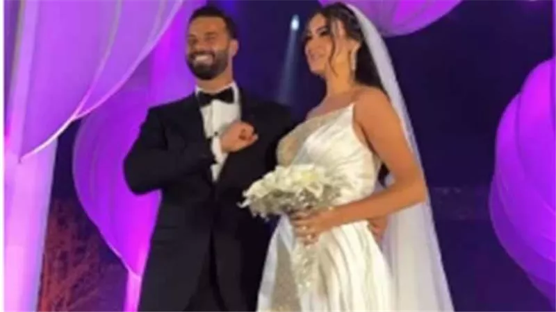 بحضور بسمة بوسيل.. وصلة رقص لـ ميرنا نور الدين مع أصدقائها في حفل زفافها | فيديو