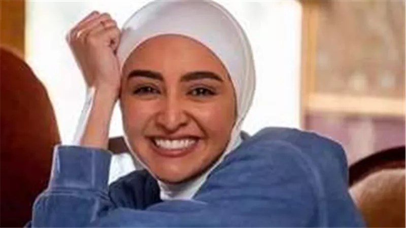 بعد إصابتها بمرض نادر.. صور هلا رشدي تتصدر السوشيال ميديا | شاهد