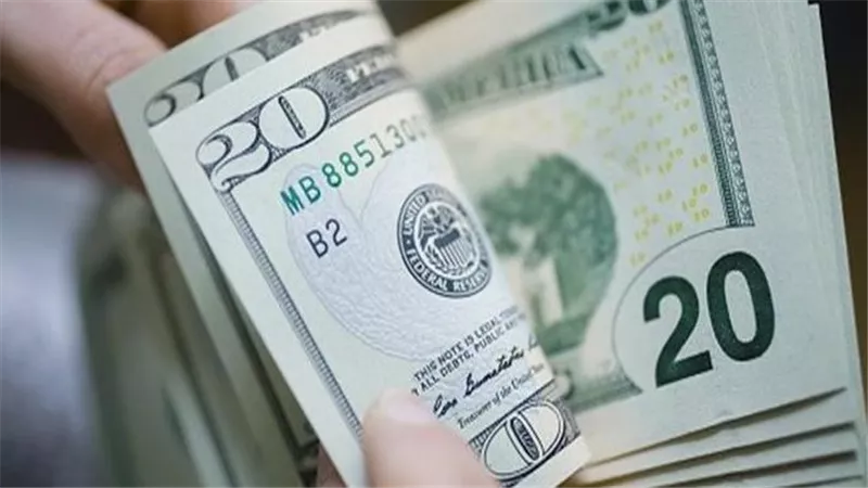 بيع وشراء.. سعر الدولار والعملات اليوم الإثنين 26 يونيو 2023