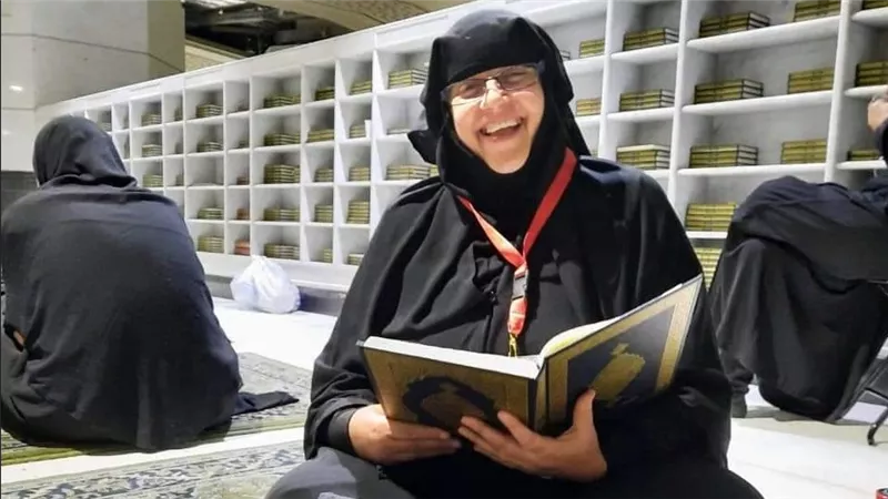 رأت بالمنام صعودها للسماء وتمنت دفنها بجوار الرسول.. قصة راجيا التي فارقت الحياة في الحج
