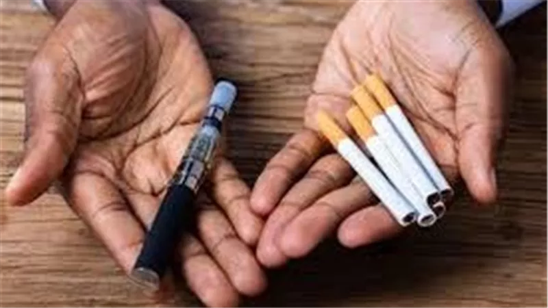 الصحة تحسم الجدل.. هل السجائر الإلكترونية أقل ضررًا من التقليدية؟