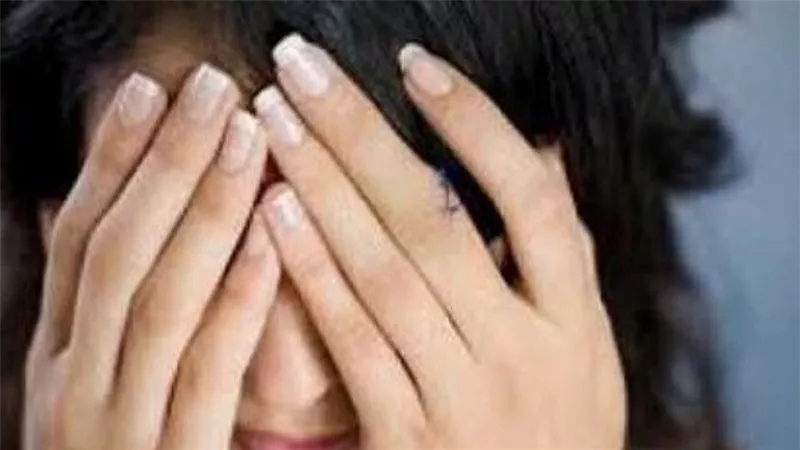 مراتي نصبت على الحكومة وخلعتني عشان المعاش..أقوال مثيرة لزوج أمام قاضي محكمة الأسرة بالاسكندرية