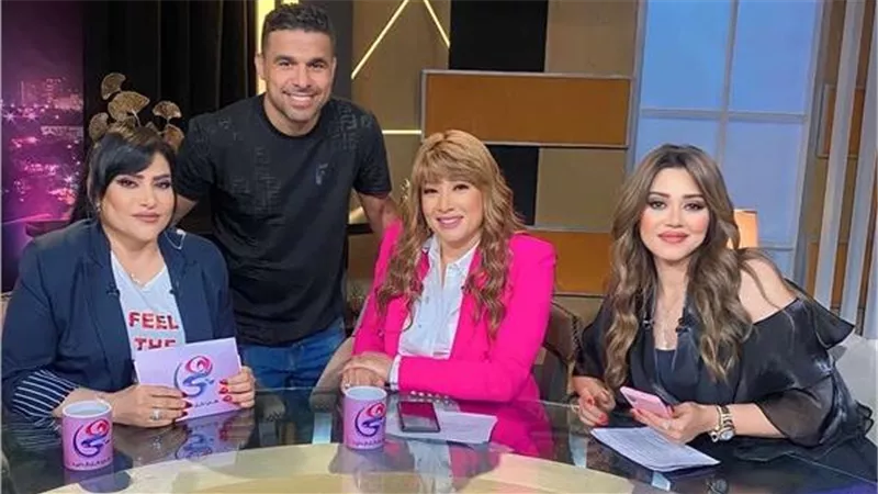 ردّ مثير منها.. خالد الغندور يعترف بقصة حب قديمة مع الفنانة انتصار | فيديو