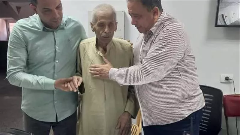 للاستيلاء على أمواله.. تفاصيل إنقاذ مُسن حبسته زوجته وابنته في بدروم بالغربية | شاهد