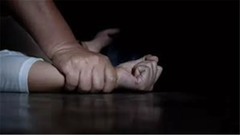 تفاصيل مثيرة..قرار من النيابة ضد شاب عاشر طفلة جنسيًا في الدقهلية 