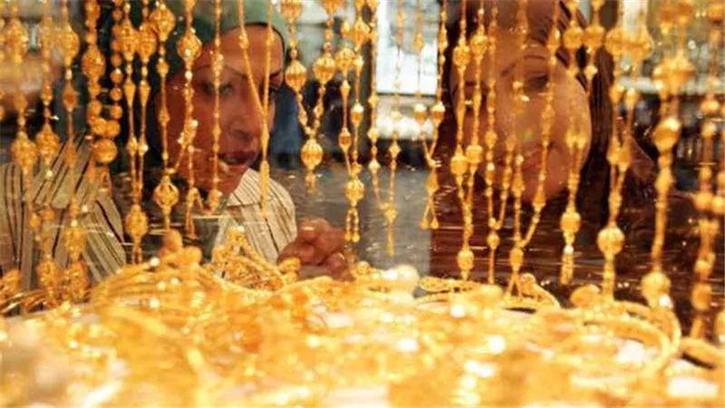 تحرك غير متوقع..سعر الذهب اليوم الأربعاء 19 يوليو 2023