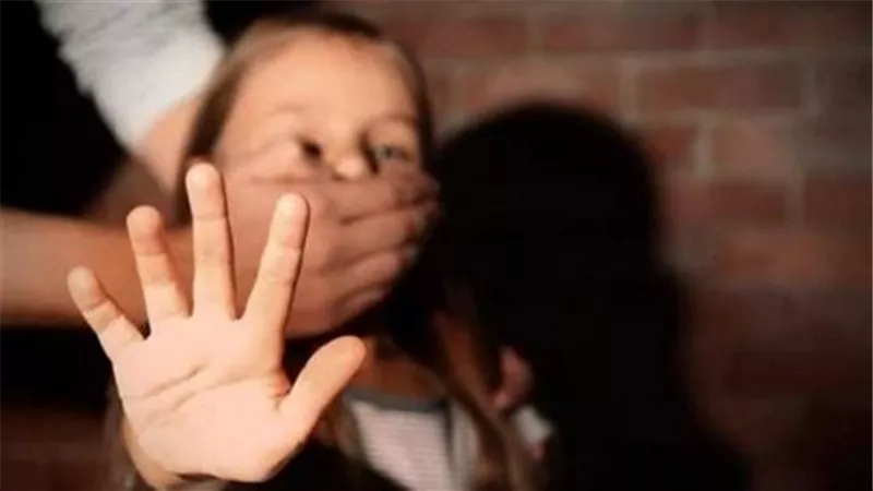 أشبع رغباته.. تفاصيل مؤلمة في اعتداء عامل جنسيا على معاقة بشبرا