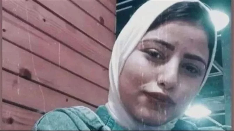اتخانقوا على شاب.. فتاة الغربية خلّصت على صاحبتها بهذه الطريقة ورمتها في الترعة
