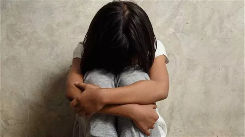 عمرها 9 سنوات.. تفاصيل مثيرة في اتهام أب بهتك عرض طفلته بقنا