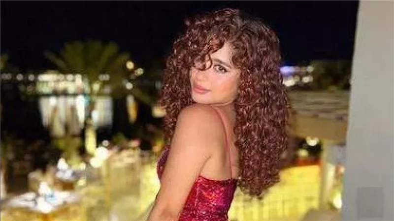  بتاكل محشي وشيكولاتة ومبتاكلش 3 حاجات.. سر رشاقة مايان السيد وفقدانها وزنها | شاهد