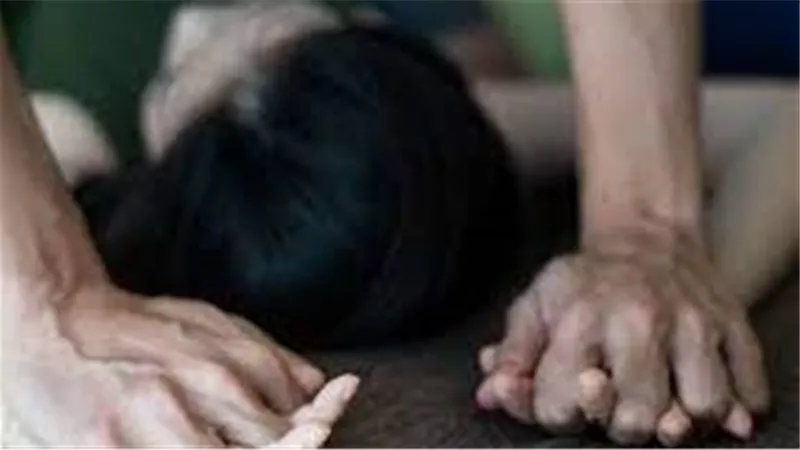 4 مرات بإيده في الأوضة.. تفاصيل مثيرة جديدة في هتك عرض قاصر القاهرة على يد الكهربائي