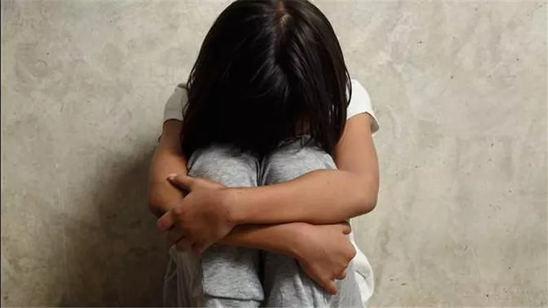 جريمة في بيت الله.. تفاصيل صادمة في ضبط إمام مسجد هتك عرض طفلة وشقيقها