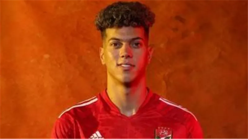 8 ملايين جنيه.. مفاجأة صادمة في عقد إمام عاشور بالزمالك
