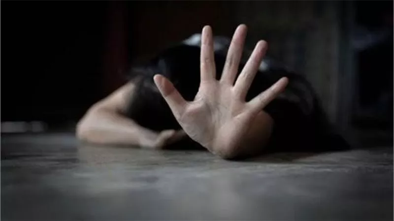 بعت لحبيبي صور لجسمي وبدأ يهدد بفضحي ..اعترافات فتاة حلوان صاحبة الفيديوهات المثيرة