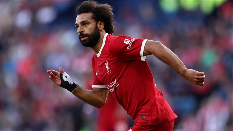 رد رسمي وقاطع من ليفربول.. حكاية صورة حسمت مصير محمد صلاح | شاهد