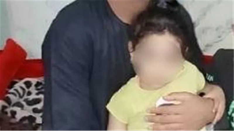 خنقها حتى النفس الأخير.. لماذا قتل العم الطفلة 