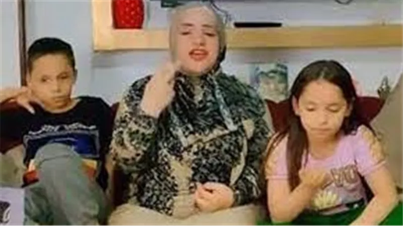 محتوى فاضح وتشهير.. كيف انتقمت البلوجر هبة السيد من ابنها بعد وقف أرباحها؟