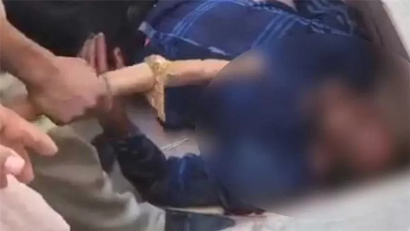 سافرت القاهرة فانحرفت عن التقاليد الريفية.. اعترافات صادمة للمتهم بقتل طليقته في الشارع بالفيوم