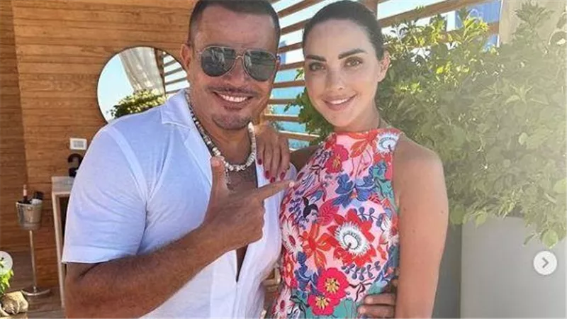 صورهما أثارت جدلا.. كيف علق الجمهور على ظهور عمرو دياب مع داليدا خليل؟ | شاهد