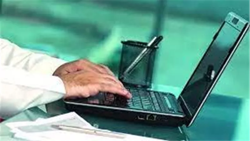 الحكومة تحسم الجدل بشأن مد عمل موظفي الدولة بنظام أون لاين لنهاية سبتمبر