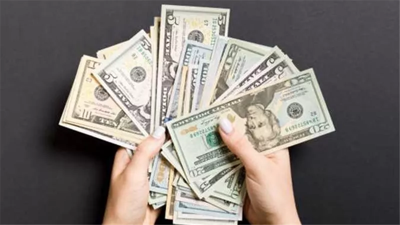 بعد انخفاض الأخضر عالميًا.. سعر الدولار اليوم الخميس 31 أغسطس 2023