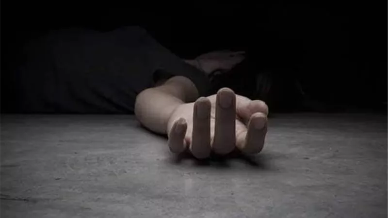 ماتت حاضنة بنتها.. تفاصيل مأساوية عن مصرع سيدة وابنتها في حادث مروع بالقاهرة