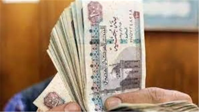 احسب مرتبك بعد قرار الرئيس.. تفاصيل مضاعفة حافز الغلاء وزيادة الحد الأدنى للأجور 500 جنيه 