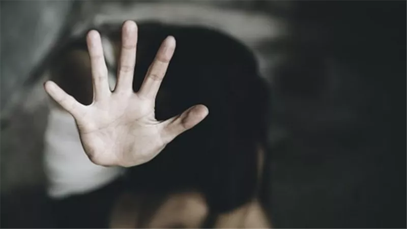 تعرضت للضرب.. تفاصيل مثيرة في ضبط شابين حاولا التحرش بفتاة بشوارع المحلة 