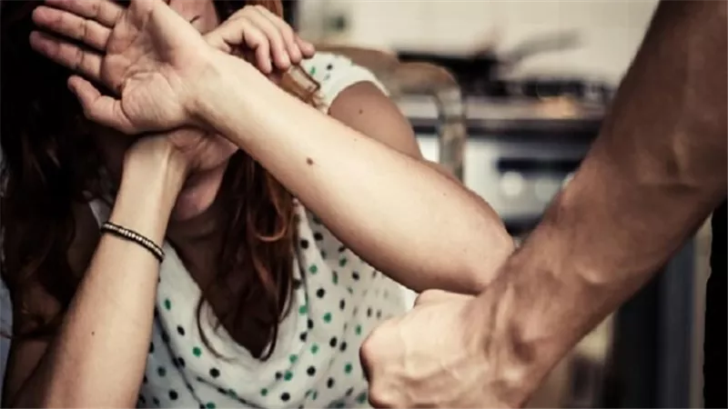 رفعت عليه قضية خلع.. شاب يقتل زوجته بطريقة مروعة في المنوفية