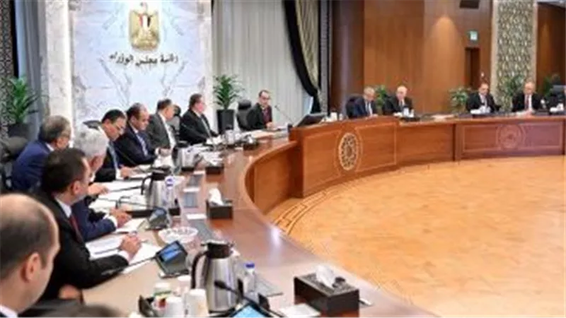 تدخل عاجل من البنك المركزي والحكومة.. بشرى للمصريين خلال ساعات فماذا يحدث؟
