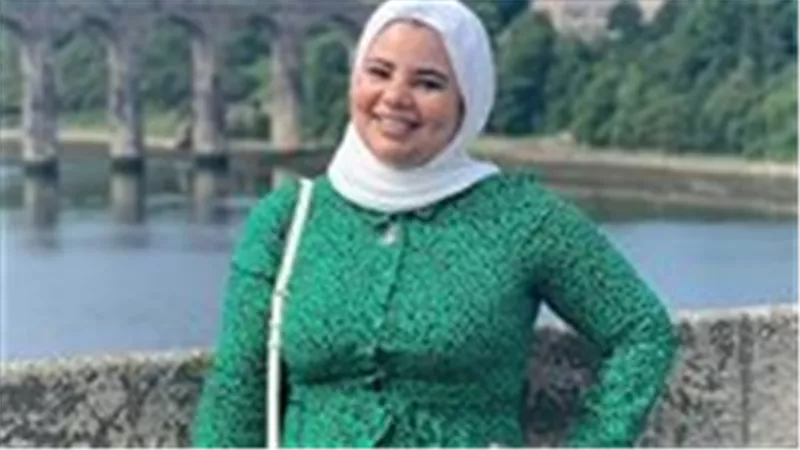 طالبوا بوقفها عن العمل وتحويلها للتحقيق..تفاصيل الهجوم على طبيبة مصرية بسبب دعمها لغزة 