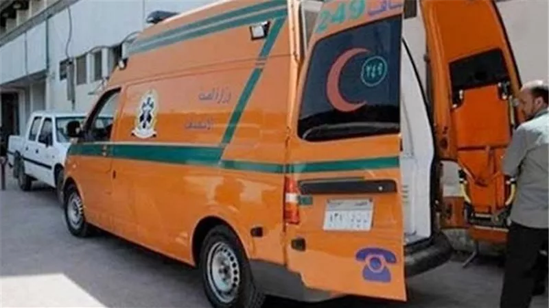  الجريمة اللغز داخل سيارة.. 3 جثث إحداها هشم الجاني رأسه بطريق الواحات