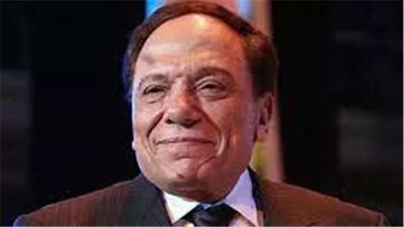 أنت ميت ميت.. فنان تنبأ عادل إمام بوفاته وبكى عليه فمن هو؟