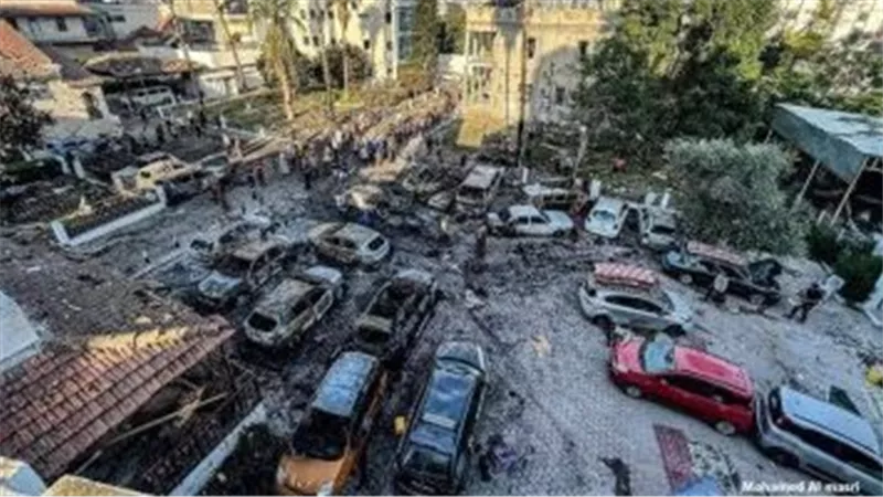 جثث في كل مكان.. شهود عيان يكشفون تفاصيل مأساة مستشفى المعمداني