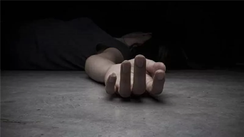  بسبب مساعدة شاب لها.. حكاية مُسن قتل زوجته وسط الشارع وانتظر الشرطة