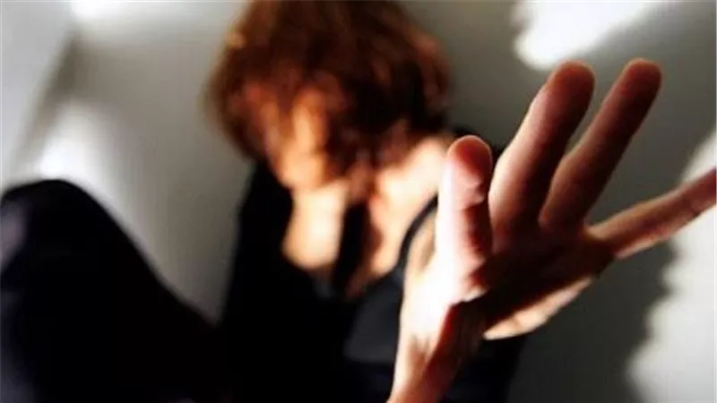 لمس أجزاء حساسة.. سيدة تتهم والدها بالتحرش بها فى الدقهلية
