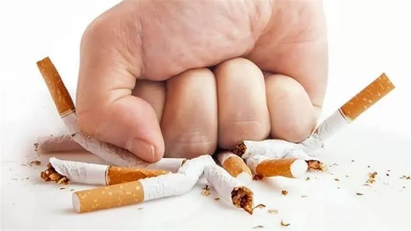 احذر أمراض قاتلة.. ماذا يحدث لجسمك عندما تدخن سيجارة في الصباح؟ 
