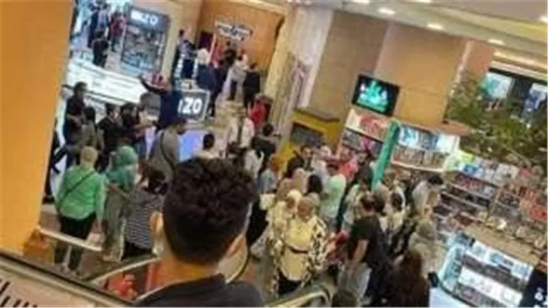 اختل توازنه أم أنهى حياته بنفسه.. الكاميرات تكشف سبب وفاة مهندس داخل سيتي ستارز