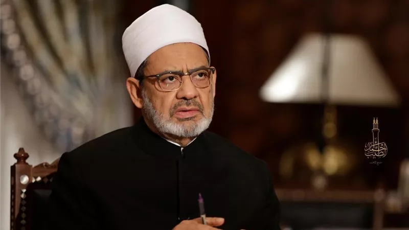 قوة وعتاد وواجب شرعي.. رسالة شيخ الأزهر للقادة العرب قبل القمة بساعات