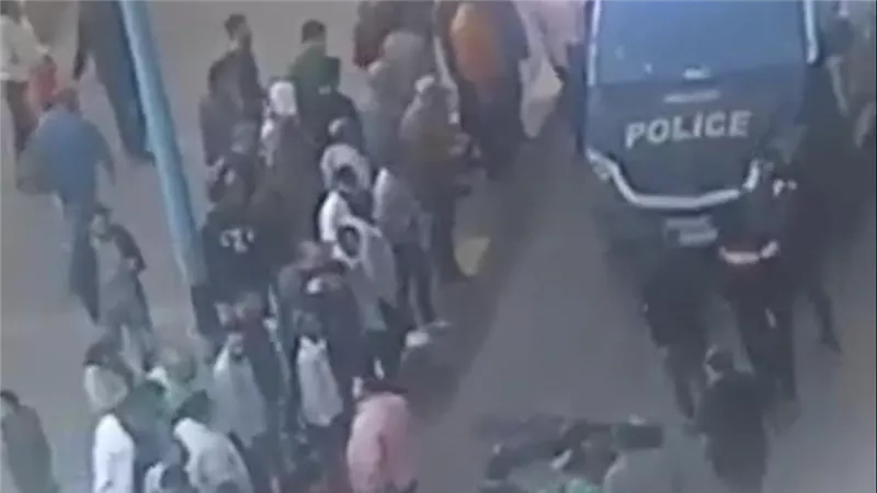 بسبب ثمن هاتف محمول.. تفاصيل مثيرة عن مشاجرة بالخرطوش في أكتوبر